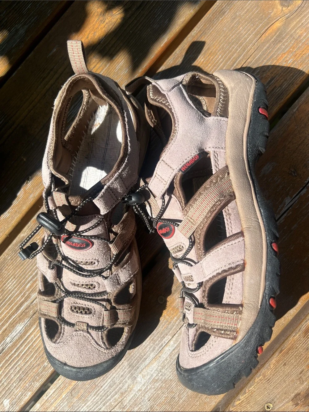 Keen-style Closed Toe Outdoor Sandals in Dusty Rose